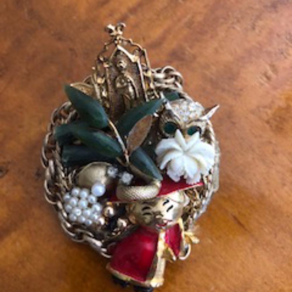 Oriental themed brooch by Fancy Me